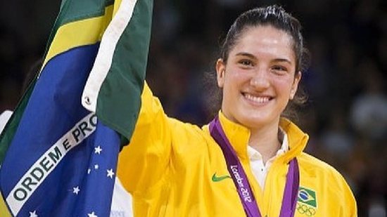 Mayra Aguiar foi medalhista de bronze nas Olimpíadas de Tóquio e se emocionou muito após a conquista - reprodução/Instagram/@mayraaguiarjudo