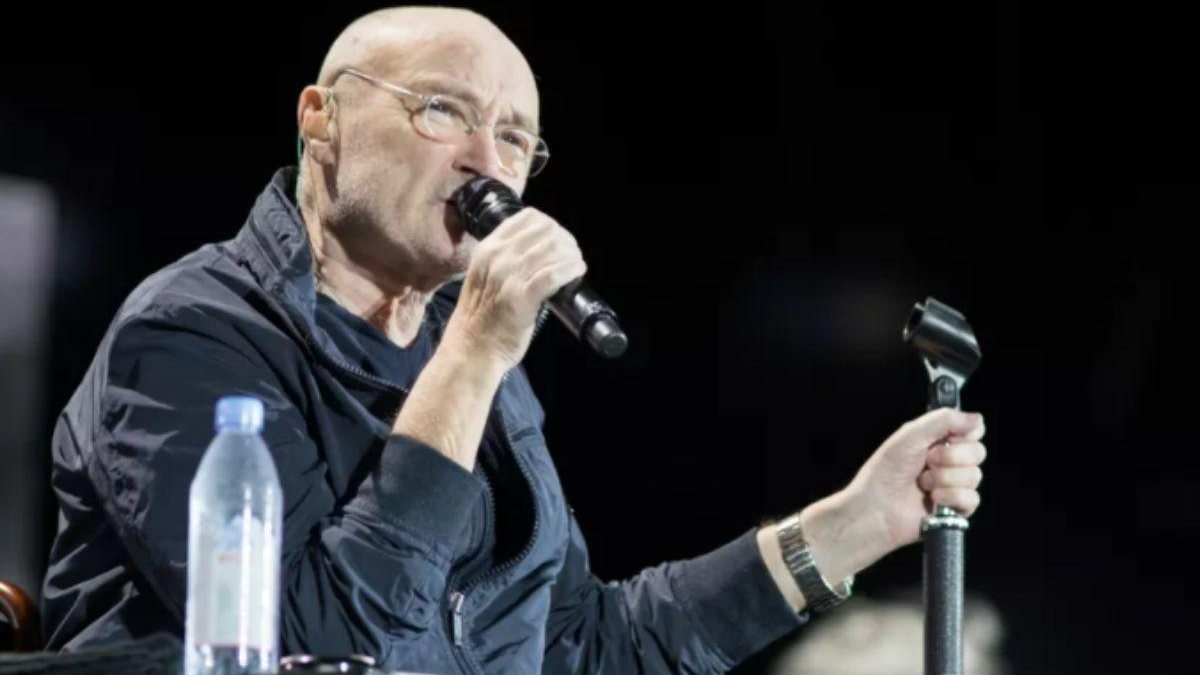 Phil Collins, da banda Genesis, anuncia último show da carreira após problemas de saúde - Reprodução / Dia