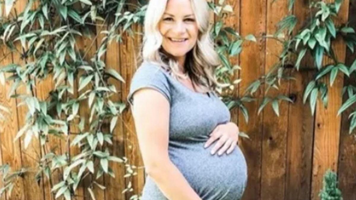 Angela deu à luz em coma induzido - reprodução / Facebook / Oksana Luiten