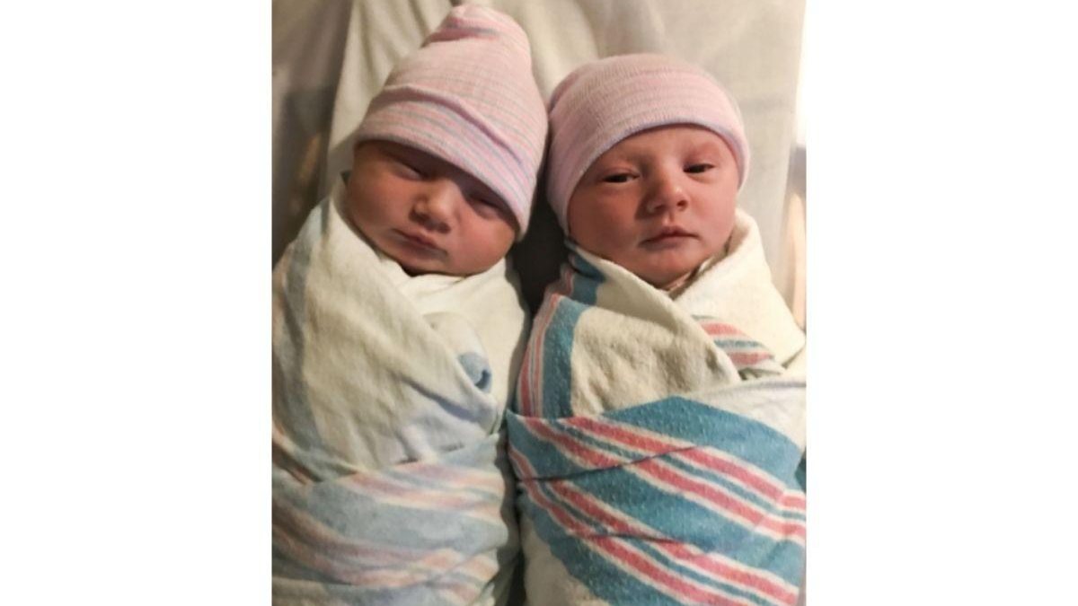 Mulher descobre ser mãe de gêmeas quando deu à luz - Reprodução / The Sun / Caters News Agency