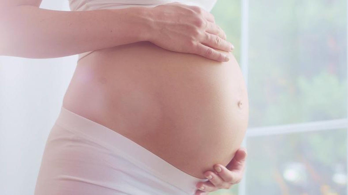 Os hábitos da grávida influenciam diretamente o bebê - iStock