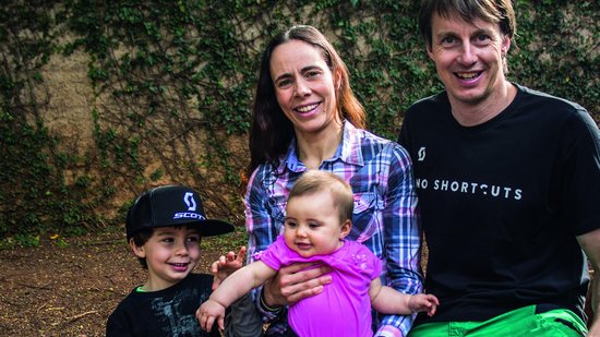 familia-offroad003-ok - Jaqueline Mourão, seu marido, Guido Asser, e seus filhos Ian, de 4 anos, e Jade, de 8 meses