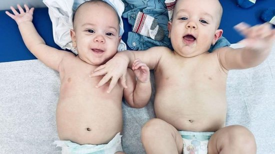 A mãe compartilha sobre os bebês nas redes sociais - Reprodução/Instagram @cara_winhold