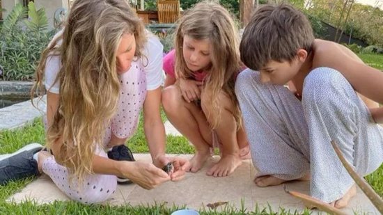 Gisele Bündchen curtindo momentos ao ar livre com os filhos - Reprodução / Instagram / @gisele