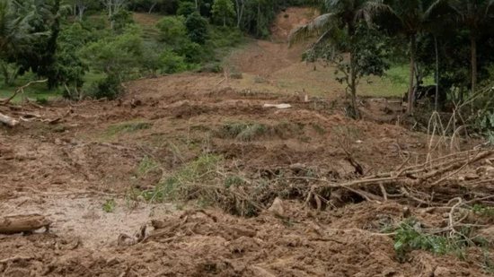 Deslizamento de terra no povoado de Ribeirão do Caldeirão, em Amargosa (BA) - Deslizamento de terra no povoado de Ribeirão do Caldeirão, em Amargosa (BA)
