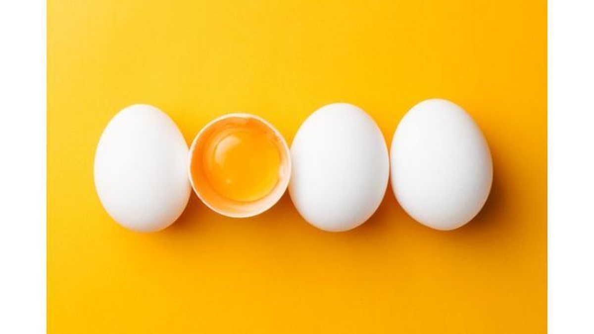 Imagem Gema de ovo alaranjada é mais saudável?
