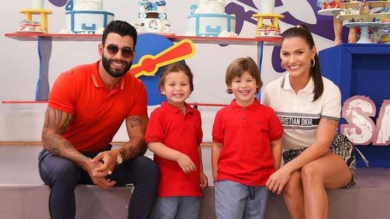 Registro dos filhos de Andressa Suita e Gustavo Lima pilotando buggy infantil - Reprodução Instagram @andressasuita