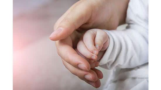 Mãe de recém-nascido que morreu de covid-19, tem teste negativo - Getty Images