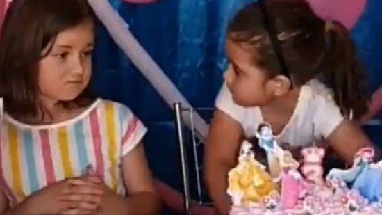 Irmãs brigam em festa de aniversário - Reprodução / Youtube