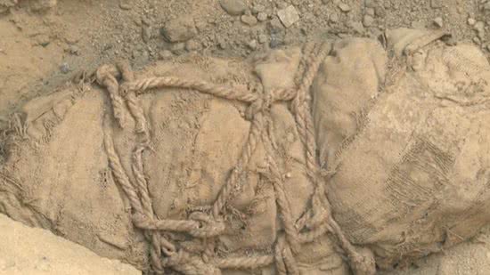 Uma das múmias de crianças encontrada - Reprodução Guadalupe Pardo