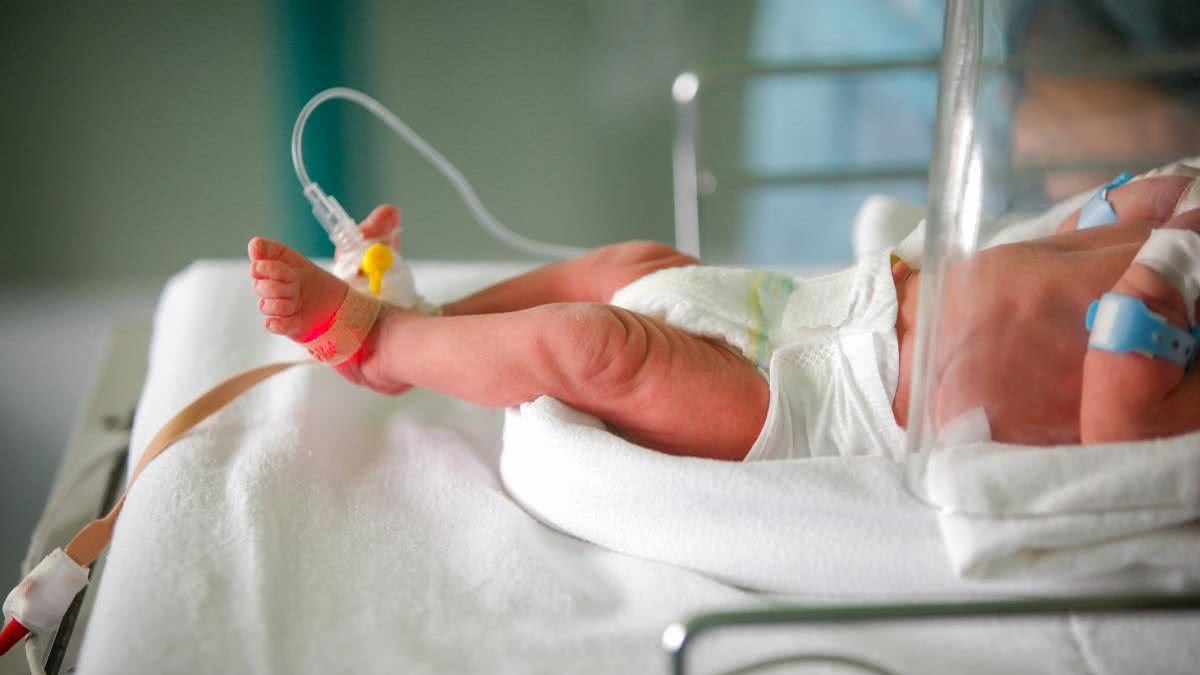 Pais proíbem transfusão de sangue em filha recém-nascida - Getty Images