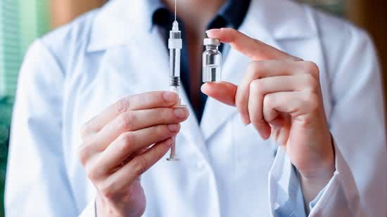 A vacinação evita de duas a três milhões de mortes por ano¹ - Shutterstock
