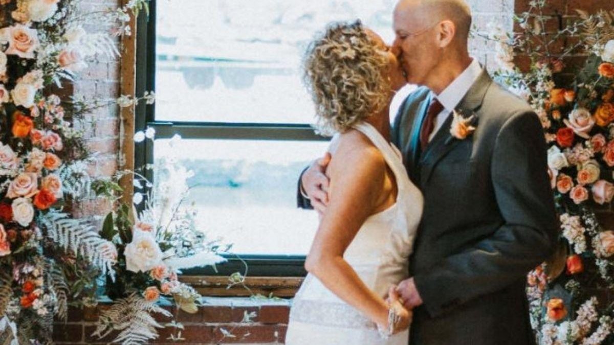 Homem com Alzheimer se apaixona e se casa pela 2ª vez com a esposa - Reprodução/ Facebook