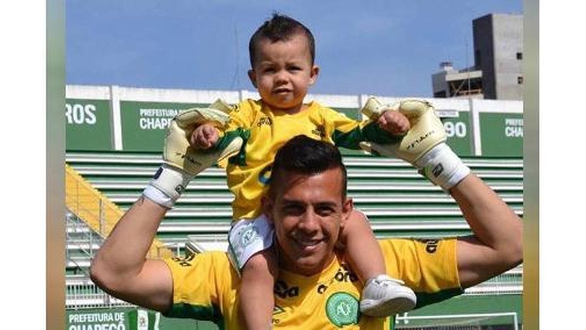 Danilo e o filho Lorenzo - Instagram/Reprodução