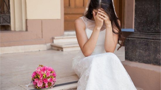 A noiva ficou chateada pelo casal de convidados ter avisado de última hora que não iriam - Reprodução/ Getty Images