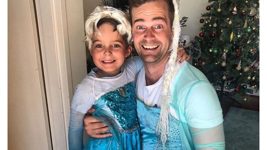 Colin ama a Elsa (Foto: reprodução Instagram / @