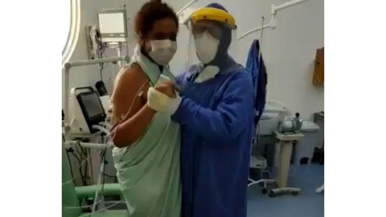 Médico dança ‘Asa Branca’ na UTI para comemorar a cura de paciente da covid-19 e o vídeo é lindo - Getty Images