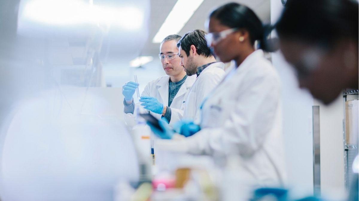 Pesquisadores brasileiros descobrem molécula que pode ajudar no combate ao câncer - Getty Images