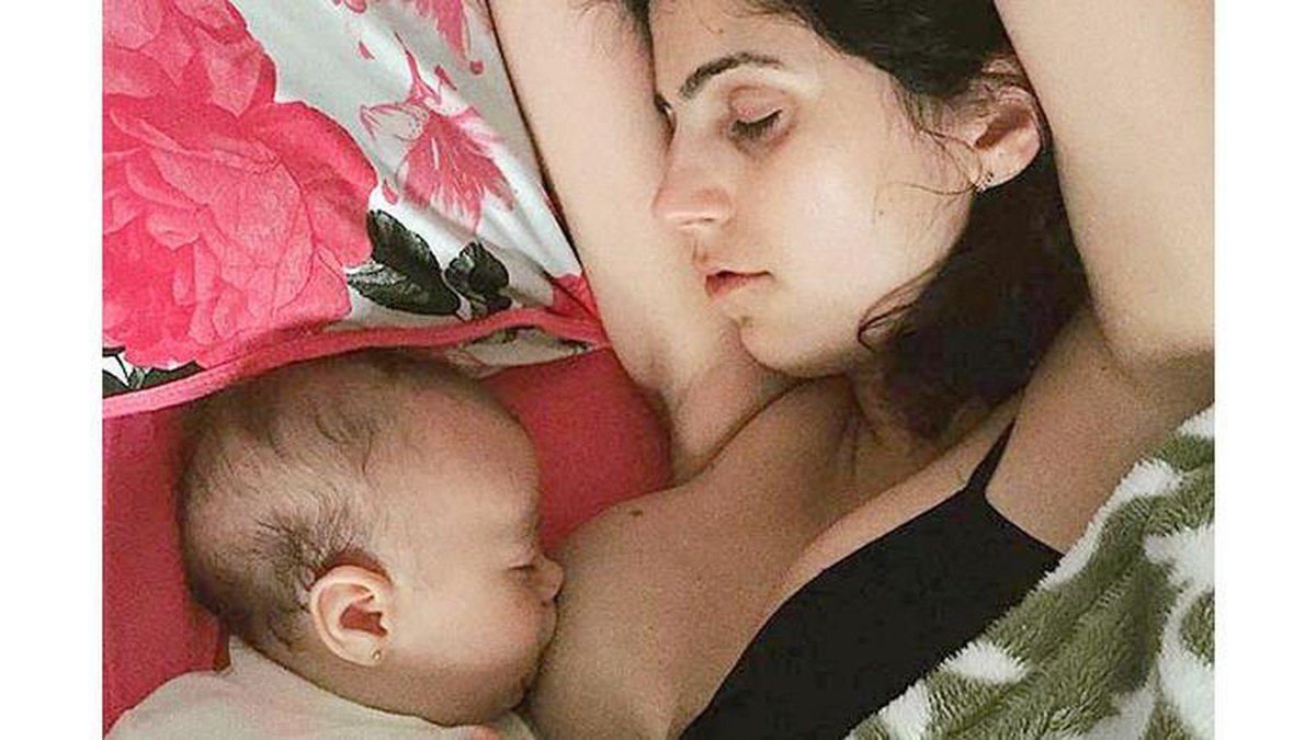 Manuela coloca filha para dormir com ela após vacinação - Reprodução/Instagram/Manuela D’Ávila