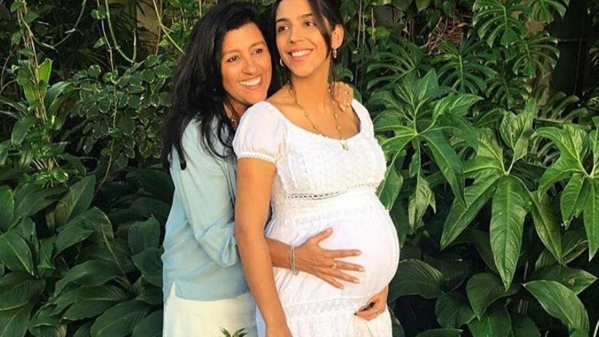 Regina Casé é mãe de Benedita, Roque e avó de Brás (Foto: reprodução/Instagram @