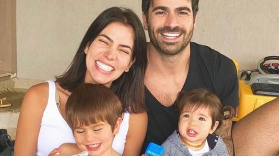 Adriana está com a família no México - Reprodução / Instagram / @santanaadriana