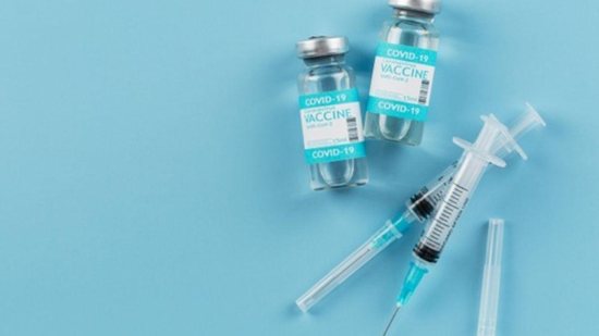 Vacinas da Pfizer poderão ser aplicadas em crianças - Reprodução / Freepik