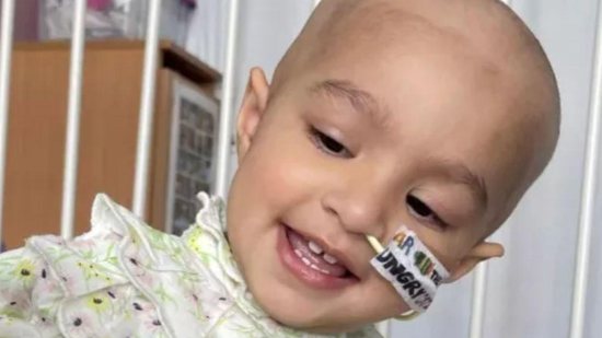 Família de bebê com leucemia oferece dinheiro para doador compatível - Reprodução/The Sun