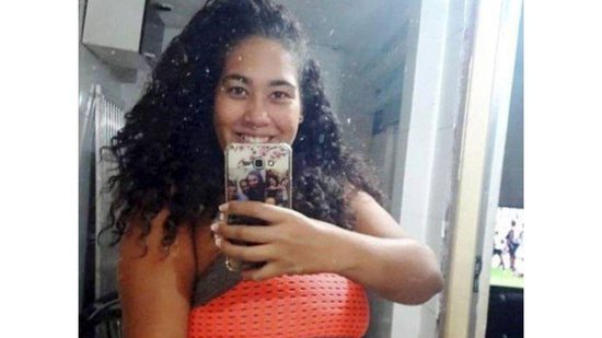 Thaysa Campos dos Santos era manicure, tinha 23 anos, era mãe de um casal de crianças e esperava pelo terceiro bebê - Reprodução / Extra
