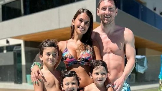 Messi curte verão ao lado da família na Argentina