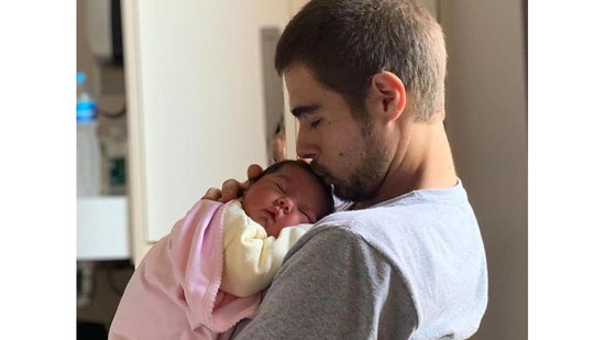Rafa está babando na primeira filha e com toda razão - reprodução/Instagram @rafaavitti