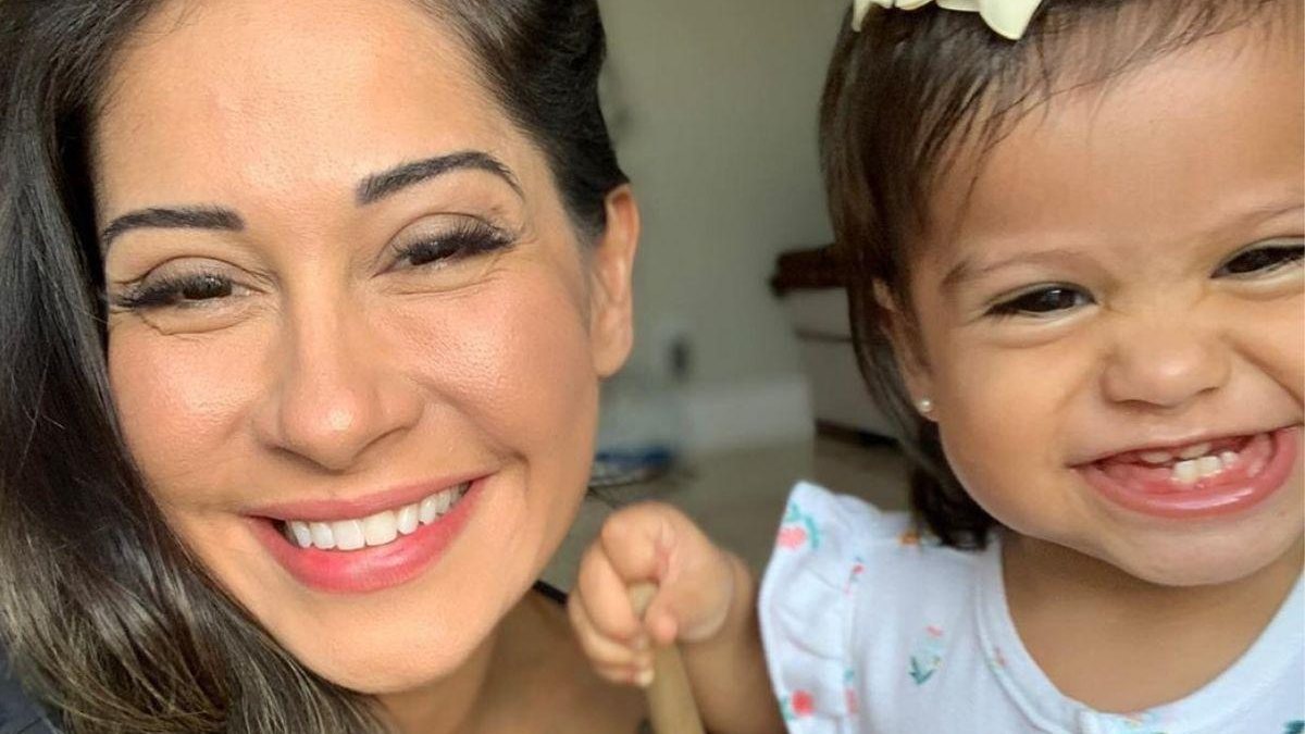 Mayra presenteou a babá Preta - Reprodução / Instagram / @mayracardi