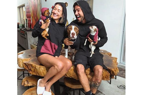 Gabriela Pugliesi e Erasmo com seus cachorros (Foto: Reprodução Instagram)