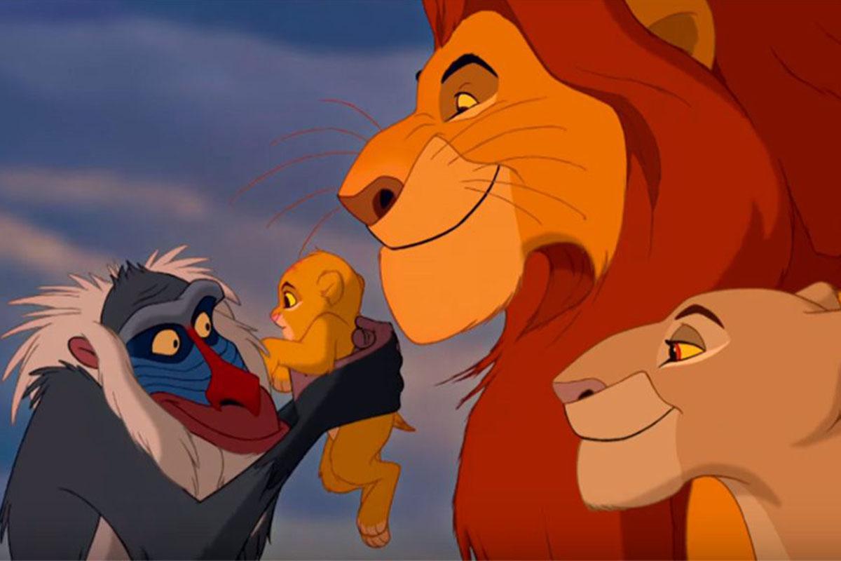 O Rei Leão é um clássico da Disney que faz parte da infância de muitos pais - por isso, é um must para a lista de filmes!