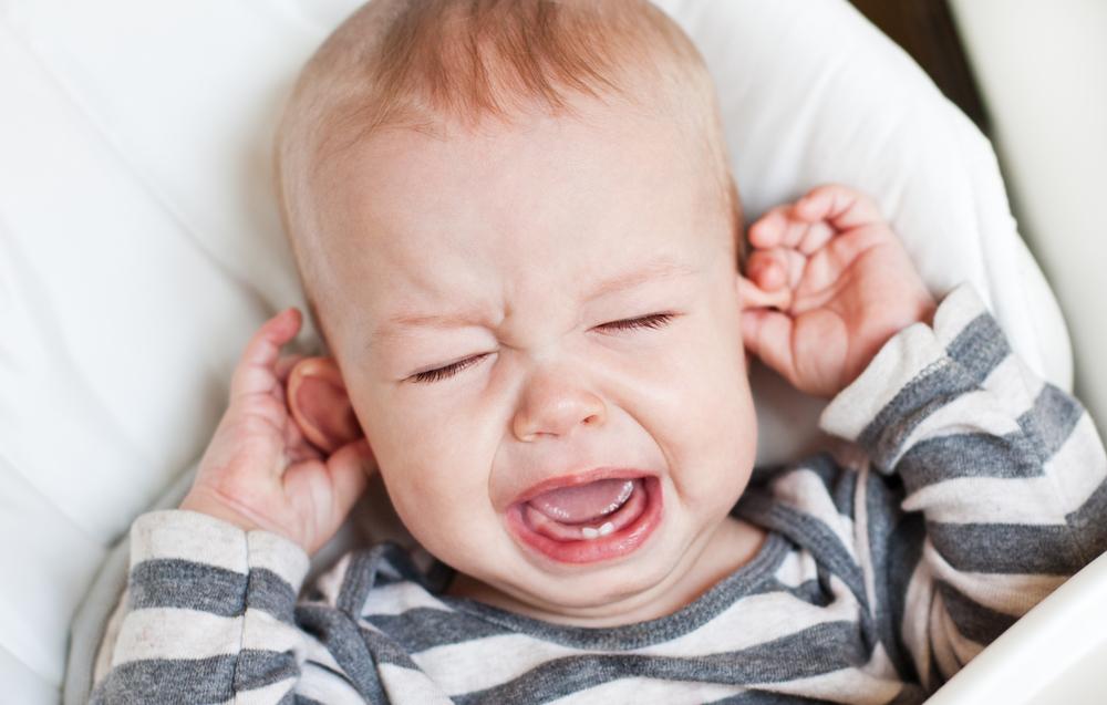 Como descobrir se seu filho está chorando por cólicas