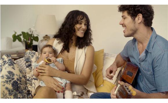 Família para documentário da Globo (Foto: reprodução)