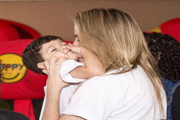 Fernanda Lima e o filho Gabriel, de 2 anos (Foto: Reprodução/Instagram)