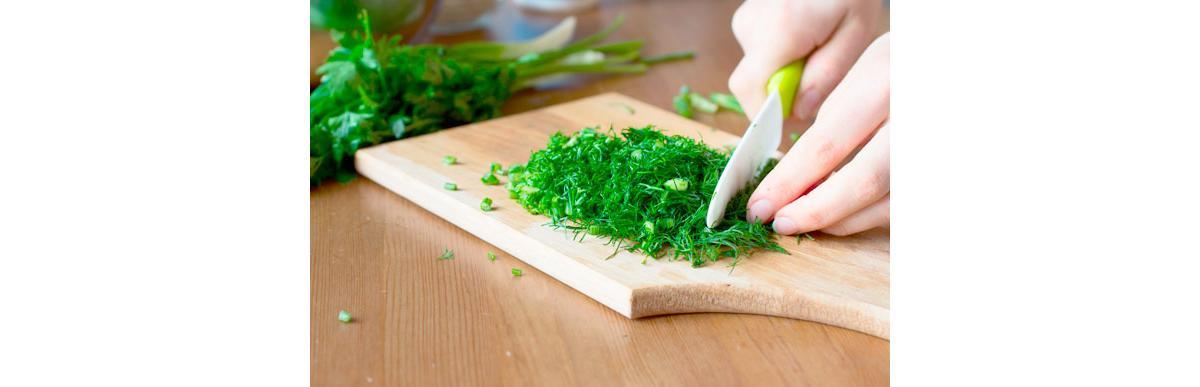 Não adianta cortar o sal de uma vez, vá reduzindo aos poucos (Foto: Shutterstock)