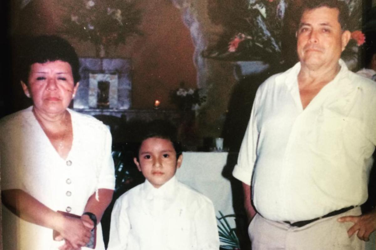 Javier Zamora atravessou 4 países sozinho para encontrar os pais