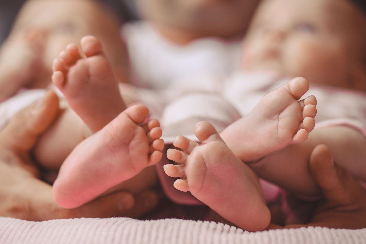 Gêmeos de pais diferentes nascem em Goiás