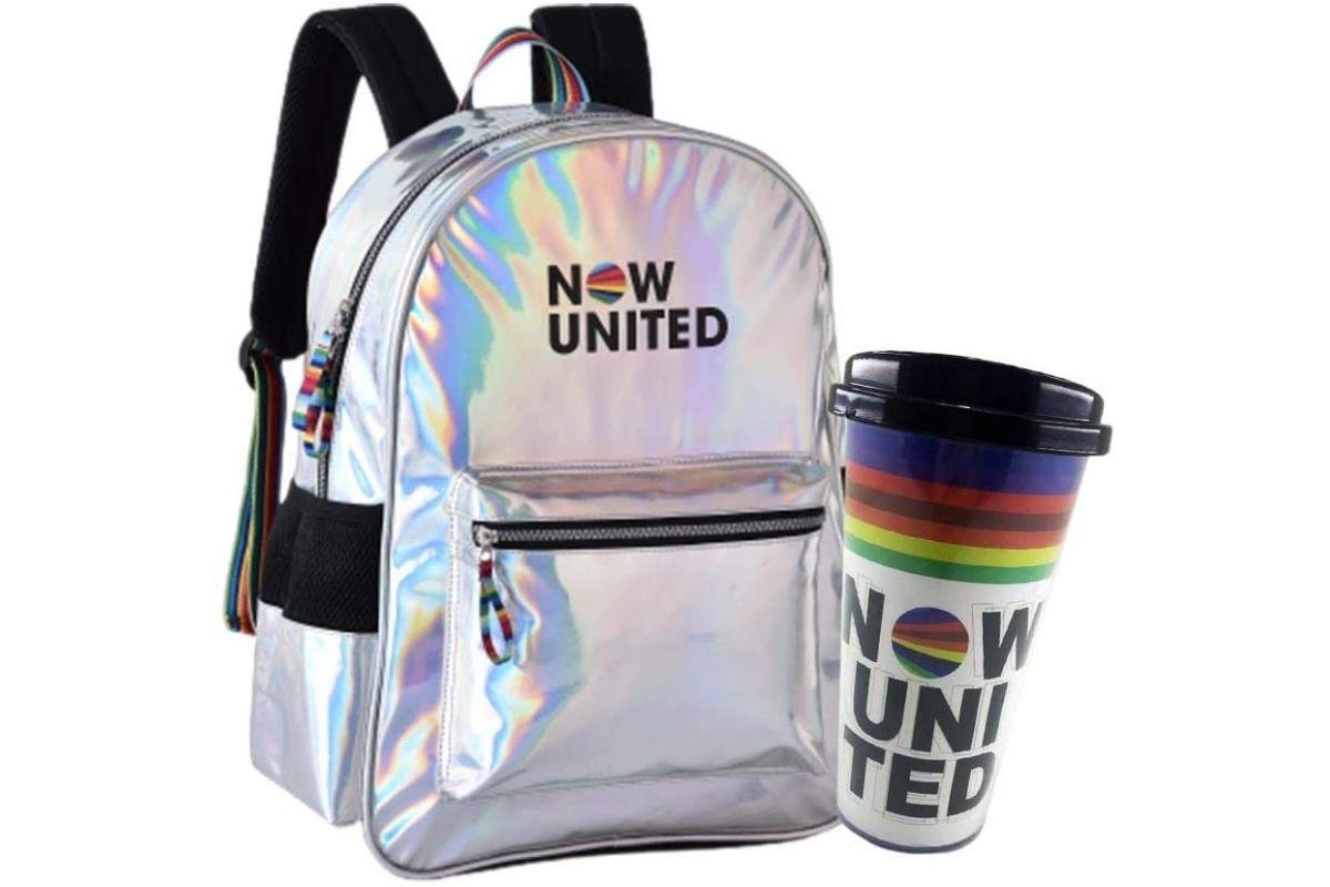 Volta às aulas: mochila escolar Now United Holográfica 