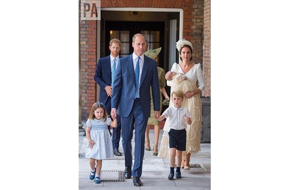 Filhos do príncipe William com Kate Middleton, já têm suas tutelas em nome da avó (Foto: Reprodução Twitter / @domlipinski / Dominic Lipinski/Pool Photo via AP)