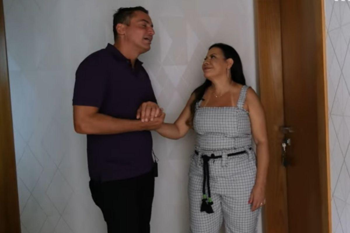 A mãe de Marília Mendonça abriu a casa para Leo Dias