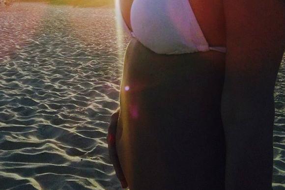 Amora Xavier conseguiu engravidar depois de quatro anos de tentativa (Foto: Reprodução Instagram/ cartinhasparaacegonha)