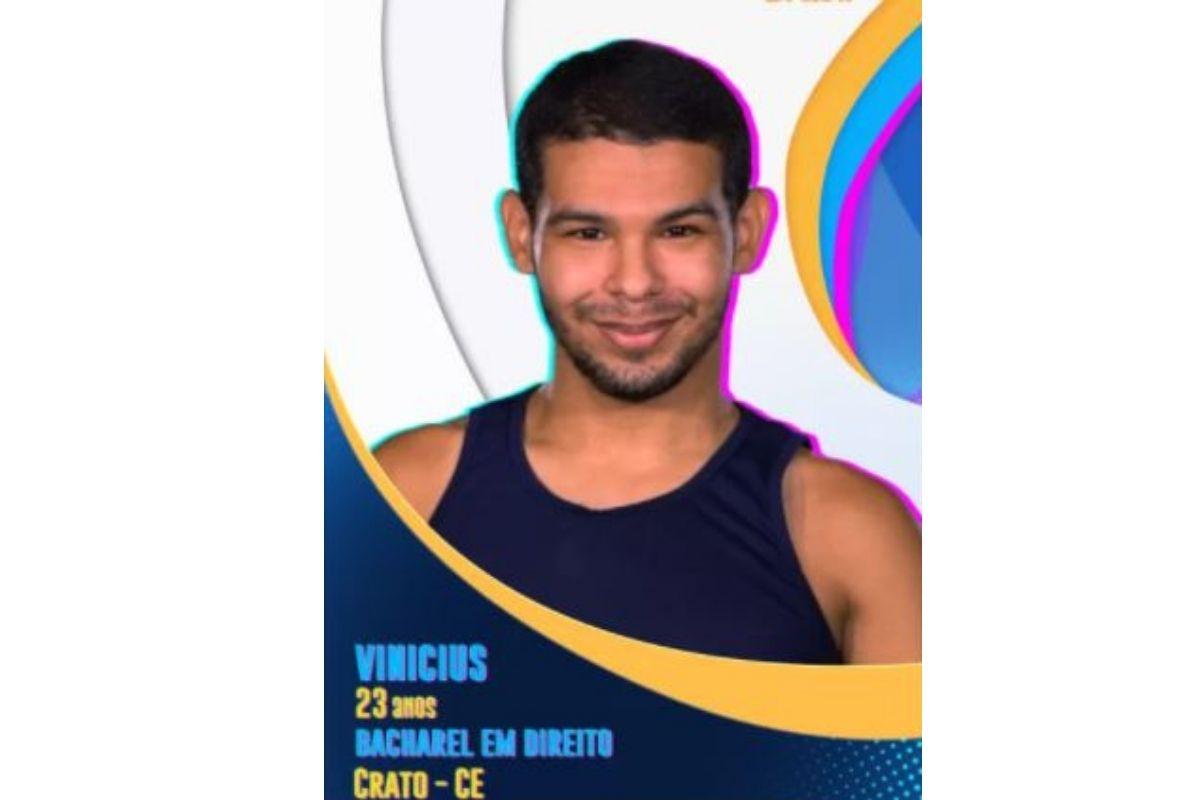 Vinicius é participante do BBB 22