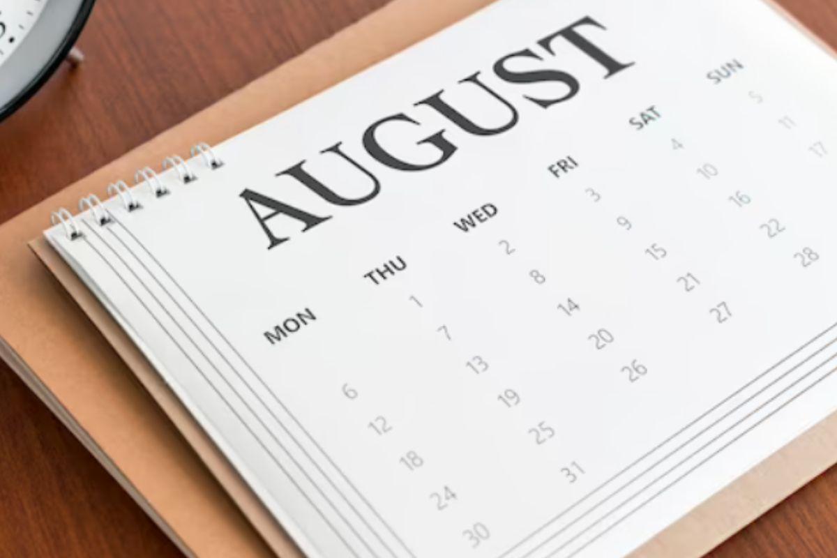 Calendário no mês de agosto