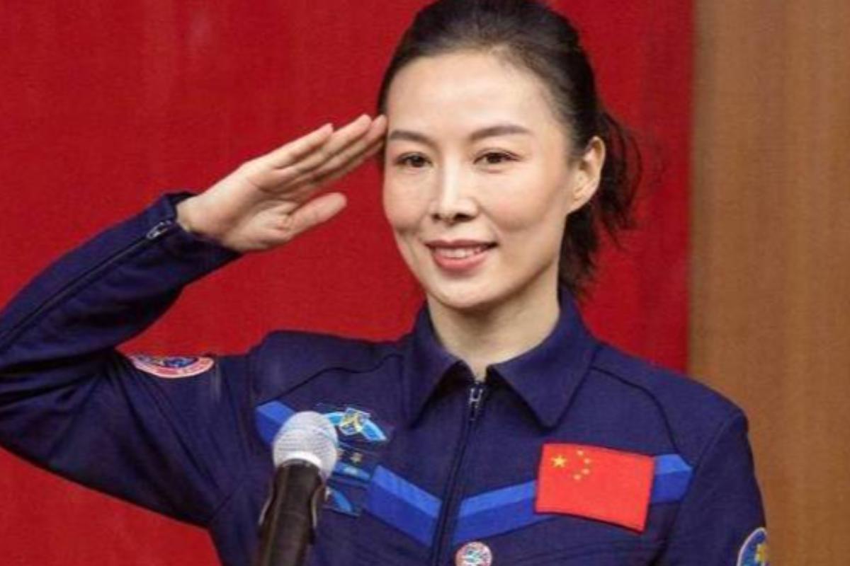 Primeira mulher chinesa a participar de caminhada espacial
