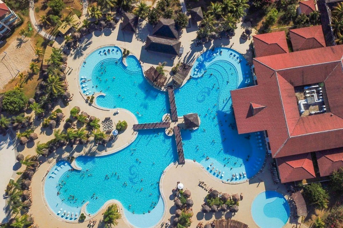 Grand Palladium Imbassaí Resort & Spa é uma opção de destino de viagem para famílias