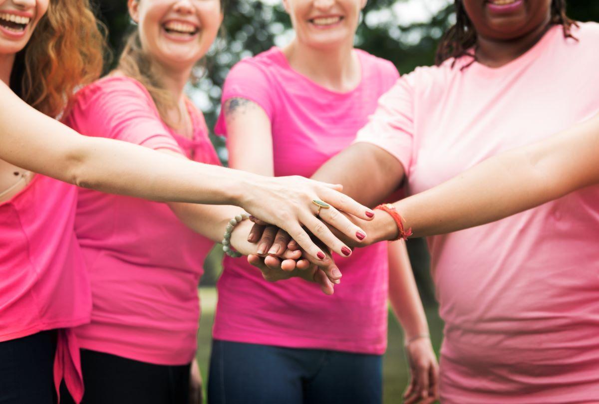 Mulheres se unem contra o câncer de mama